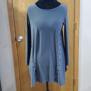 Sun Kim long sleeve grey button detail long line top